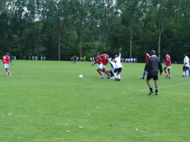 football2009109.jpg