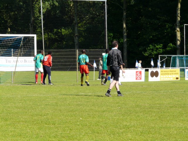 football2009197.jpg