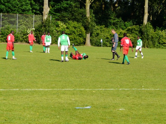 football2009203.jpg