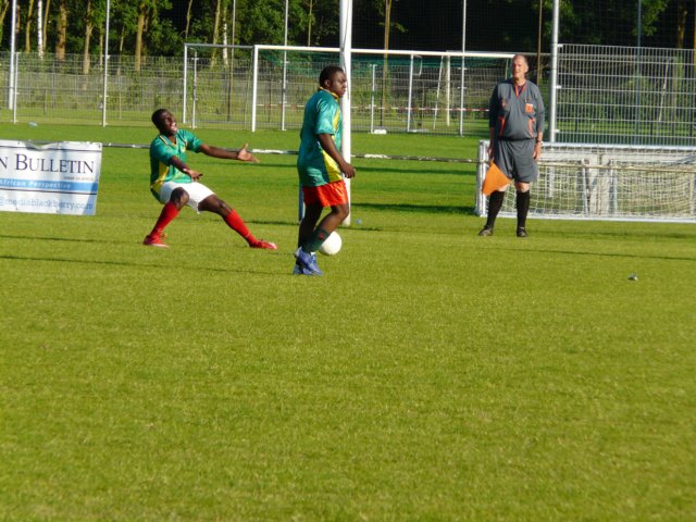 football2009246.jpg